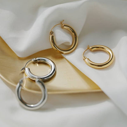 The Staple: Hoop Earrings in Silver or Gold