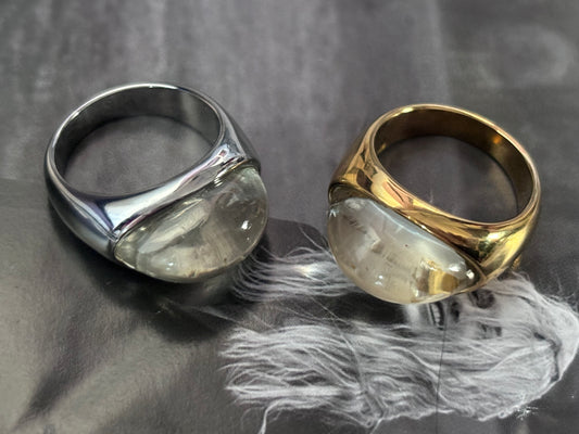 The Oval: Ring in Silver or Gold