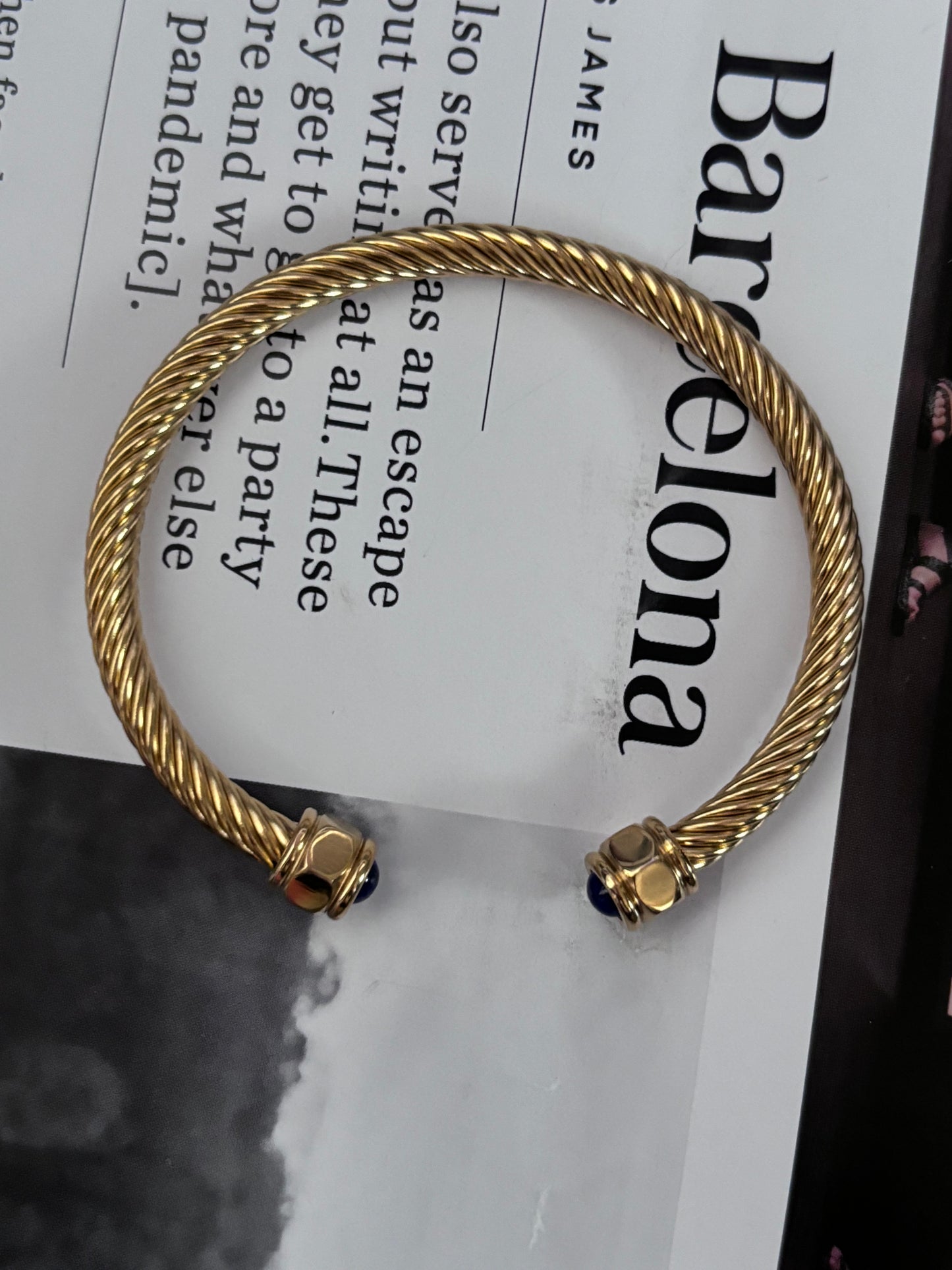 The Ribbed: Everyday Gold Bangle