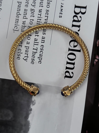 The Ribbed: Everyday Gold Bangle