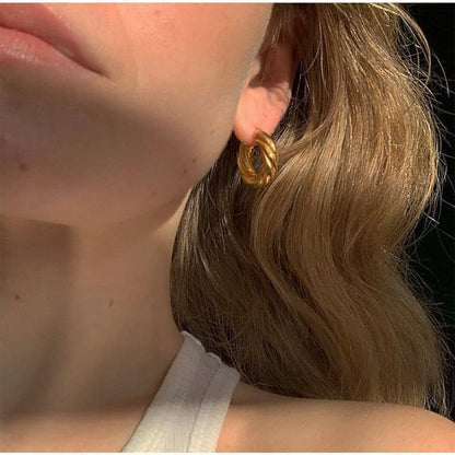 The Rachel: 18k gold plated earrings