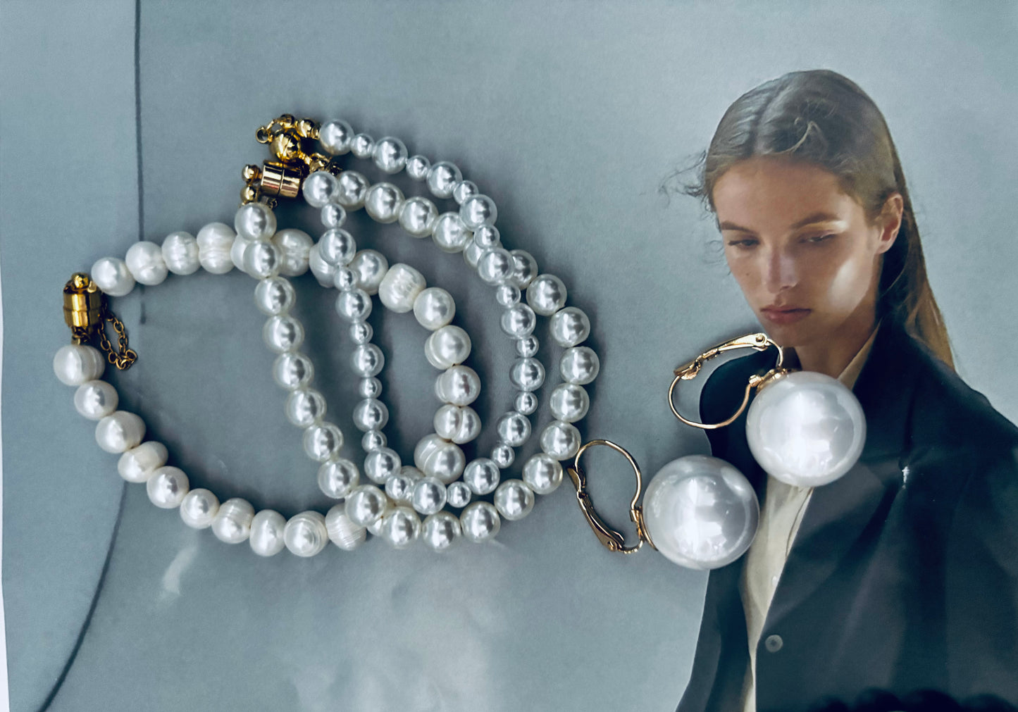 The Board Meeting: Pearl Bracelet with Gold finishings