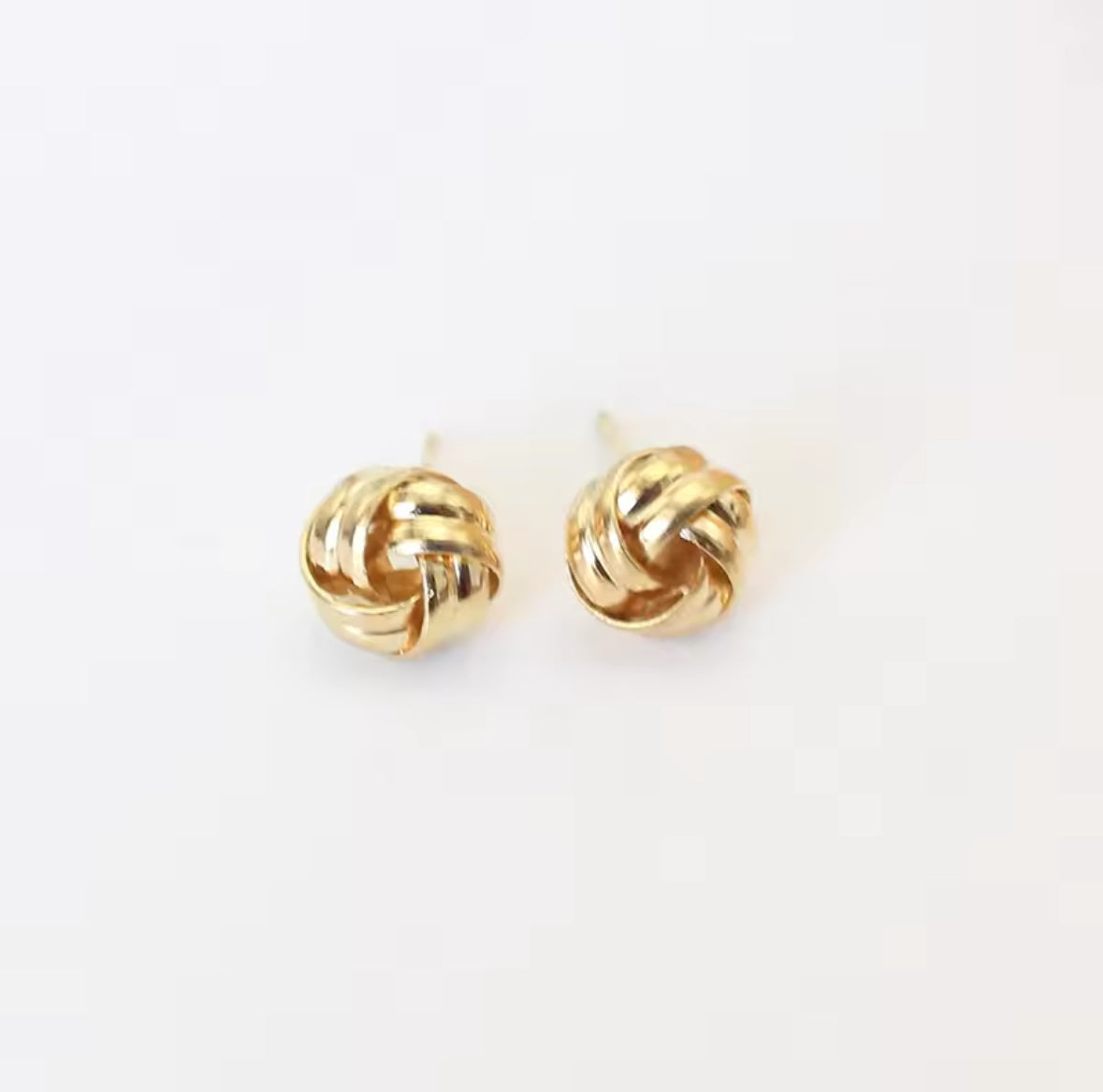 The knot: 18k gold plated earrings