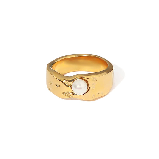 The Vintage: 18K PVD gold plated Fresh Water Pearl Ring